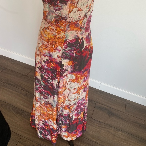 Halter top strappy full length summer dress with vibrant pattern - Picture 2 of 4